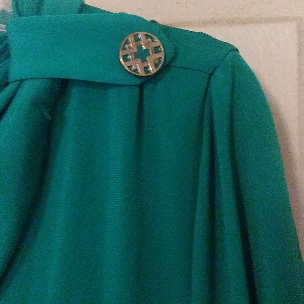 Top - Picture 2 of 3